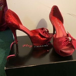 Night Moves Allure Heels
